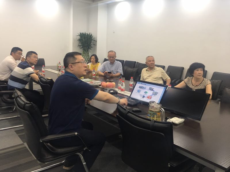 熱烈歡迎政協(xié)主席貢培興、新產(chǎn)業(yè)研究會(huì)副會(huì)長張建等一行參觀日聯(lián)科技